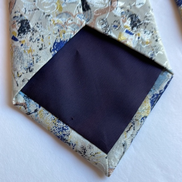 British Museum 100% Silk necktie tie, Egyptian design, nice long 58” x 3.75” - Picture 7 of 9